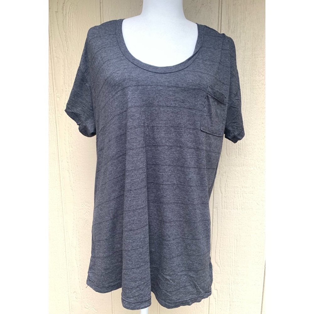 Truly Madly Deeply Scoop Neck Pocket Tee Shirt Large